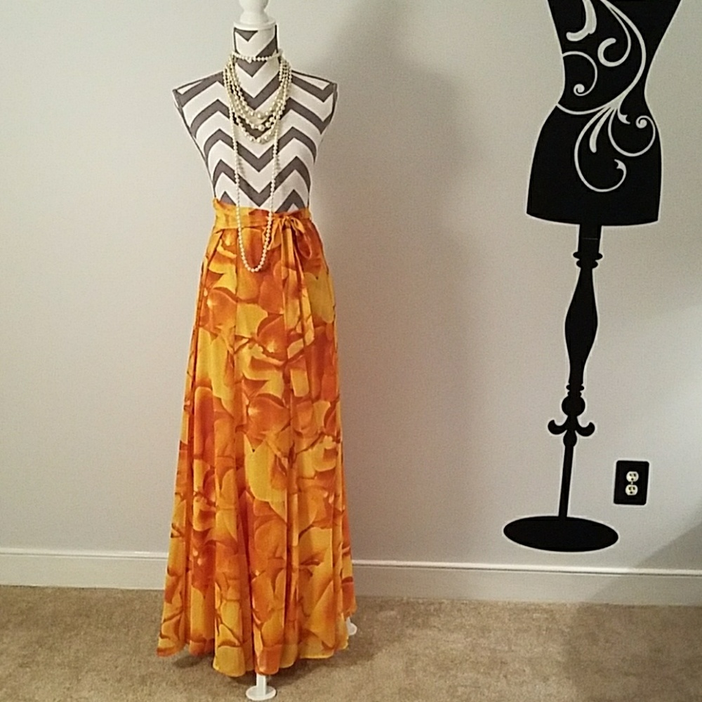 **SALE** TODAY ONLY $18.00 new with tags, beautifu